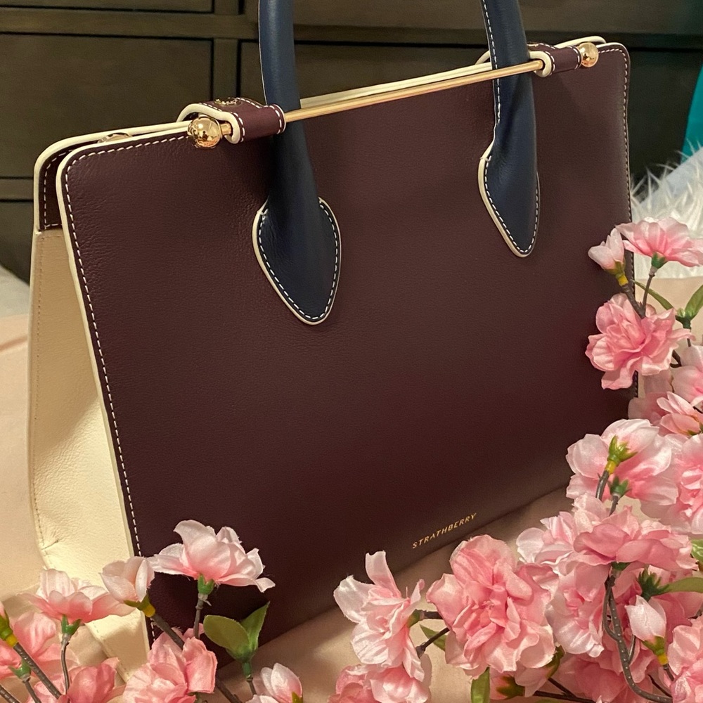 Brand new Strathberry bag never used!!!